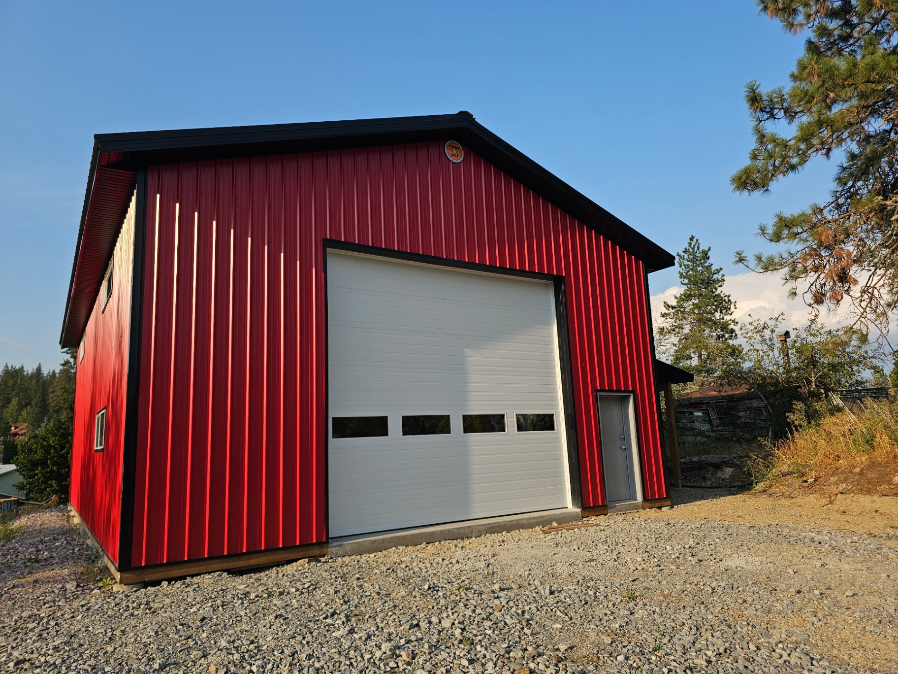 Custom acreage shop in the South Okanagan near Oliver