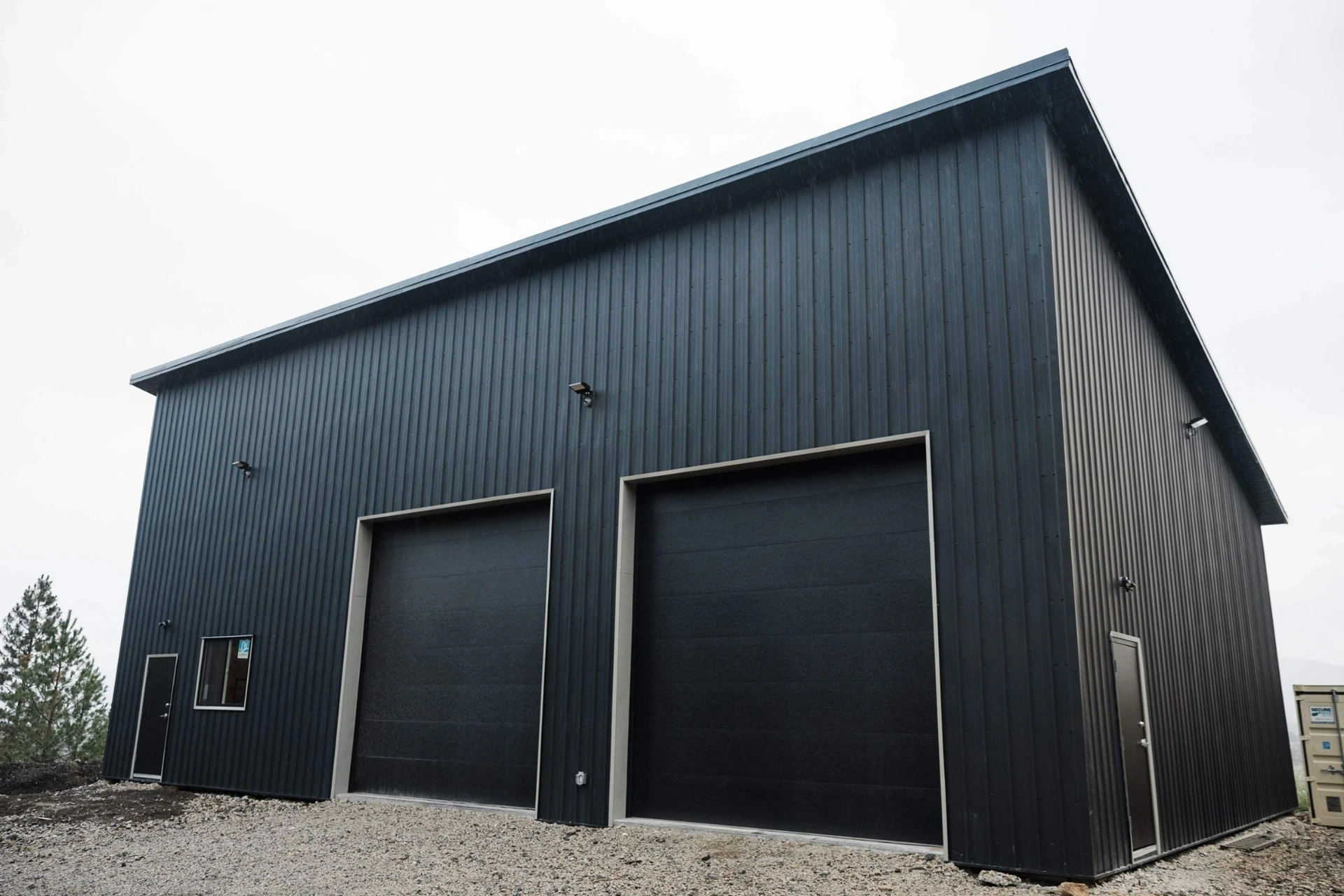 Featured image for article: What Size Should My Roll-Up Doors Be?